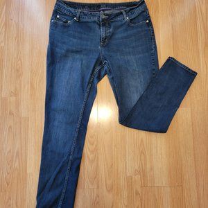 a.n.a A New Approach Woman denim Dark Wash Skinny Jeans in 16W